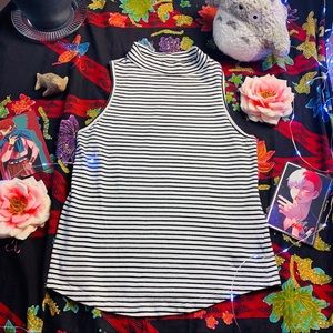 Universal Thread Striped Sleeveless Top